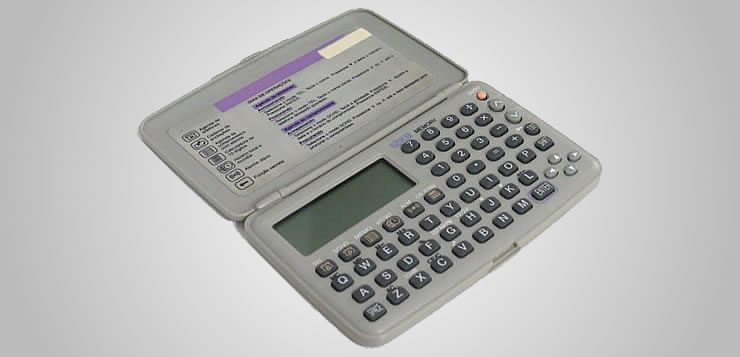 A agenda eletrônica trazia consigo a função de agenda e calculadora