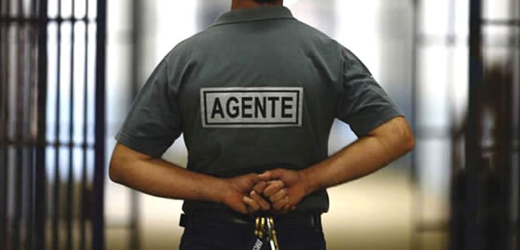 Os agentes penitenciários vivem sob o risco constante de uma rebelião e fuga organizadas por criminosos