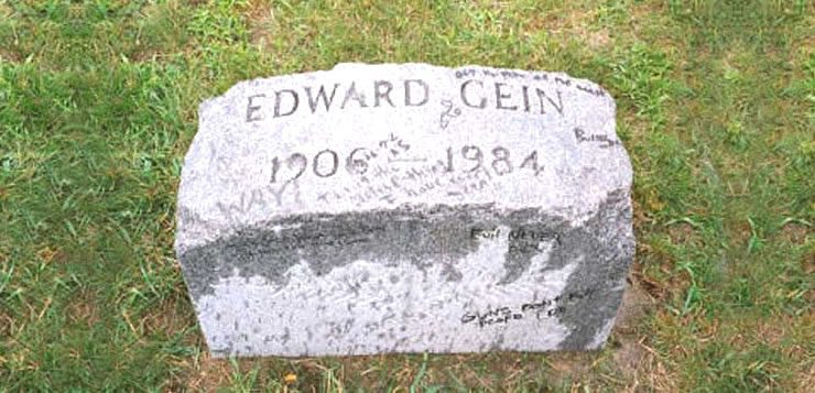 Lápide do túmulo de Eward Gein já foi roubada diversas vezes