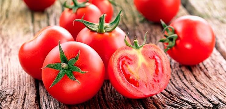 O tomate é um alimento originário das Américas Centrais e do Sul e que se espalhou pelo mundo