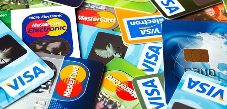 Na Deep Web é possível comprar lotes de números de cartões de crédito por um preço baixo